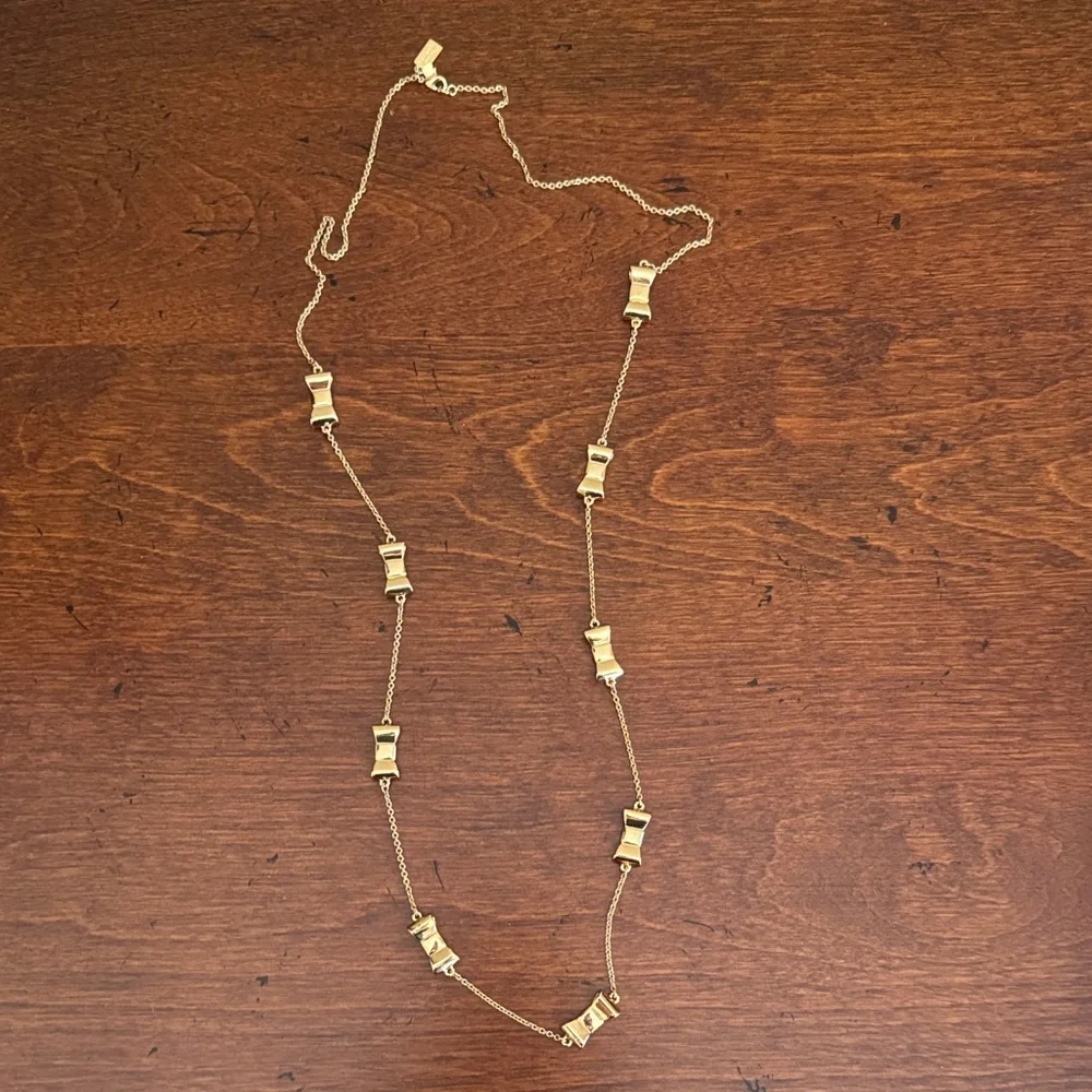 kate spade Gold Bow Link Long Necklace - Pink Pouch